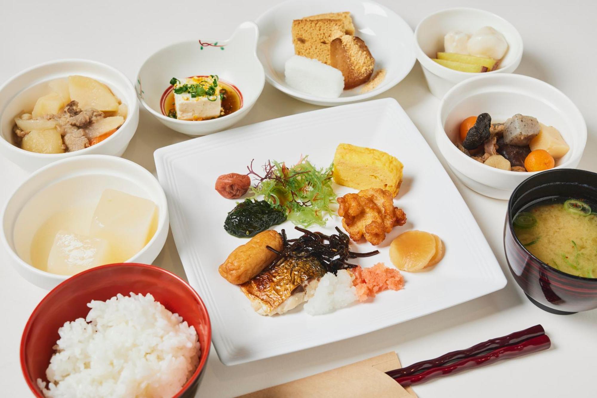 Solaria Nishitetsu Hotel 4*